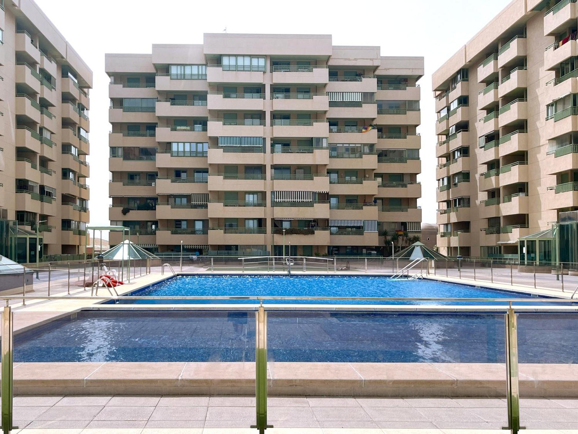 Stylish Well-Connected Beachfront Flat Valencia Eksteriør billede